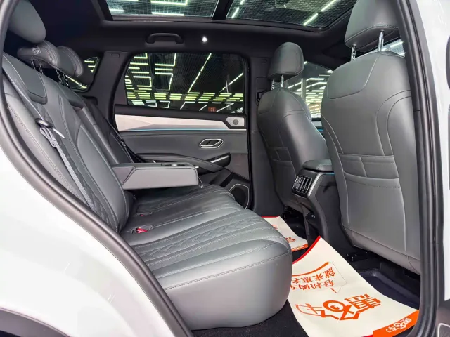 BYD Song L DM-i — Фото автомобиля 19