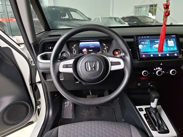 Honda Fit — Фото автомобиля 10
