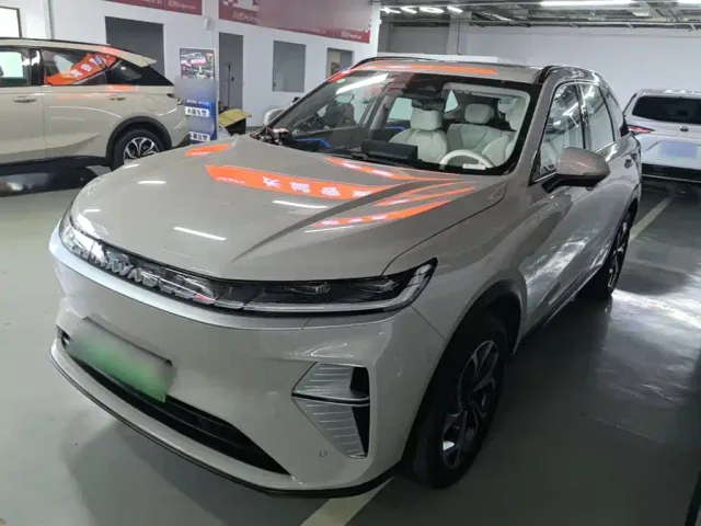 Фотография автомобиля — Haval Xiaolong MAX