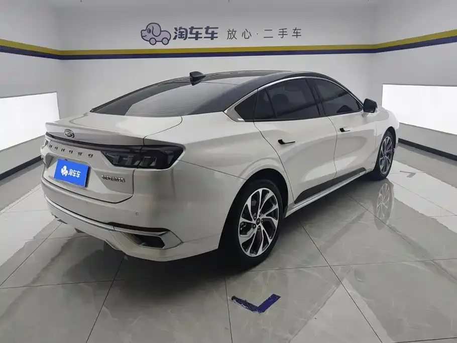 Ford Mondeo 2022 Facelift EcoBoost 245 Premium — Фото автомобиля 3