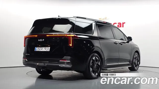 Kia Canival Новый Carnival 4 поколение Дизель 7 мест Signature — Фото автомобиля 2