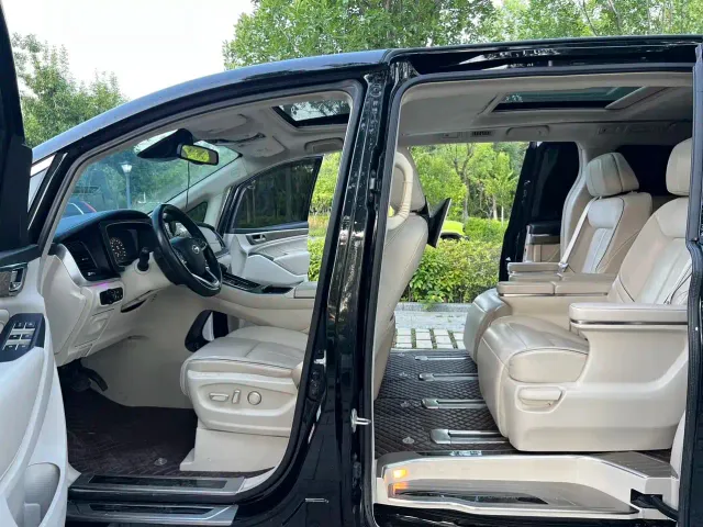 GAC Trumpchi M8 — Фото автомобиля 8