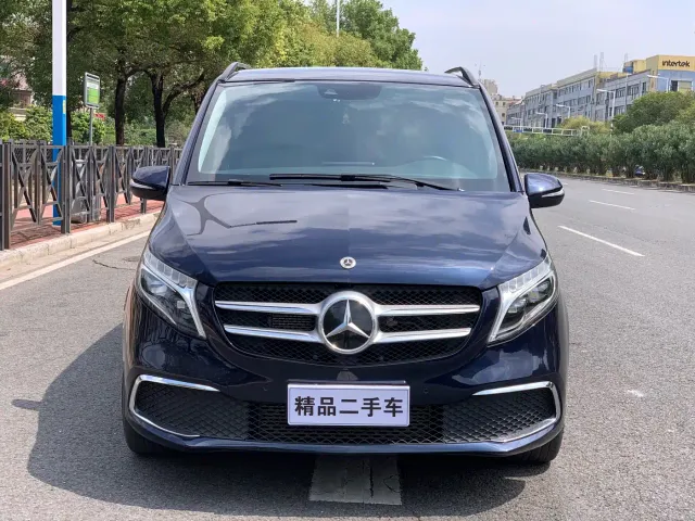 Mercedes-Benz V-Class — Фото автомобиля 2