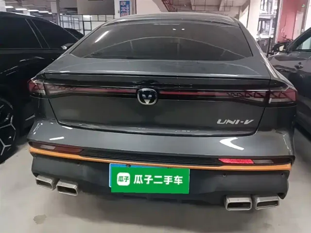 Changan UNI-V — Фото автомобиля 5