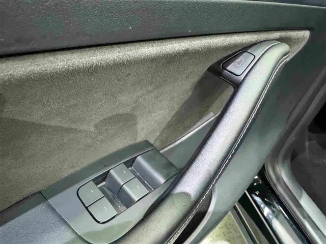 Tesla Model Y — Фото автомобиля 20