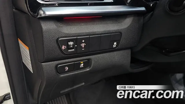 Kia Niro — Фото автомобиля 27