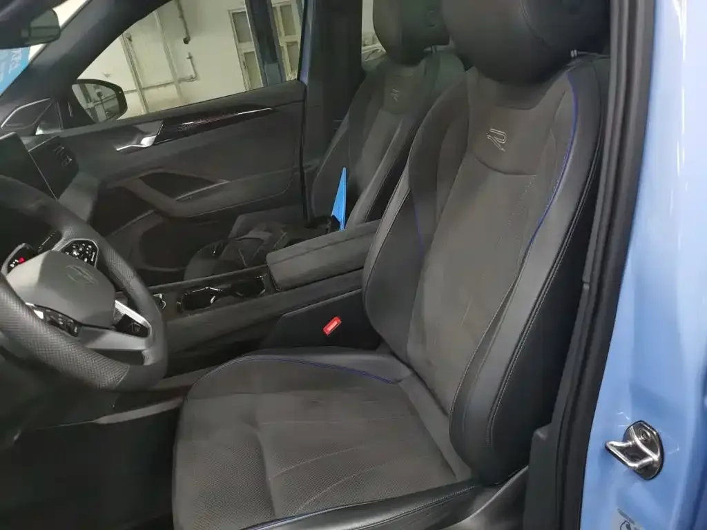 Volkswagen Tiguan L 2024 PRO 380TSI 4WD R-Line Premium Edition — Фото автомобиля 10