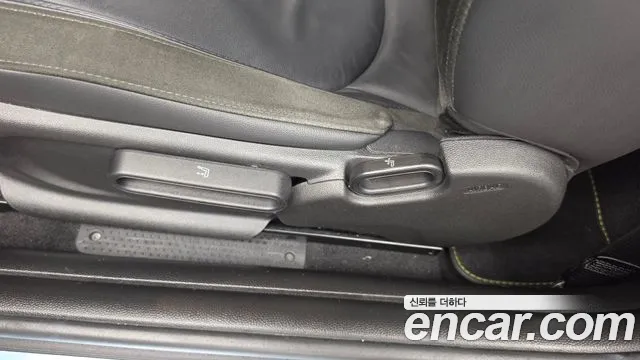 MINI Cooper Cooper Electric — Фото автомобиля 26
