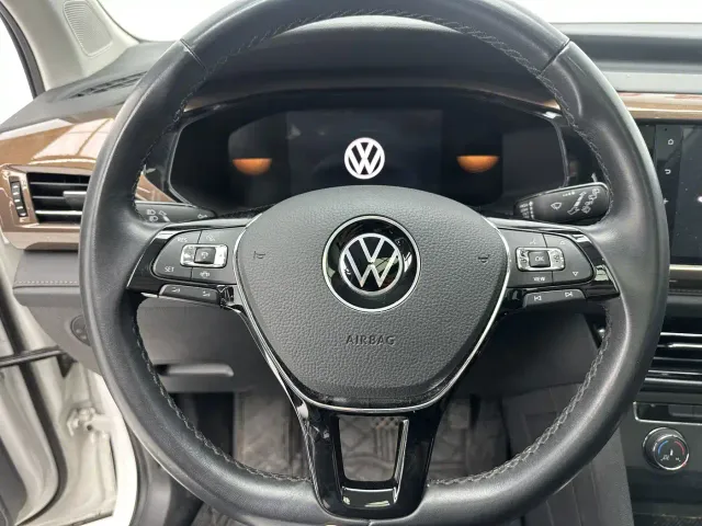 Volkswagen Tharu — Фото автомобиля 16