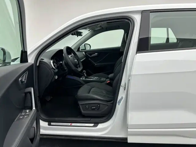 Audi Q2L — Фото автомобиля 15