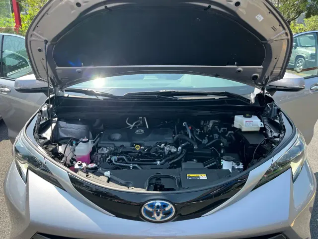 Toyota Sienna — Фото автомобиля 26