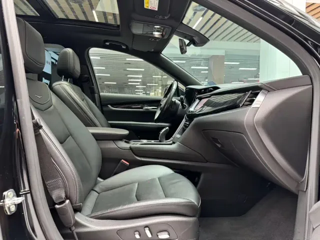 Cadillac XT6 — Фото автомобиля 17