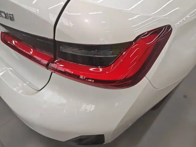 BMW 3 Series — Фото автомобиля 7