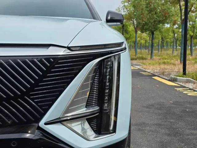 Cadillac Lyriq — Фото автомобиля 25