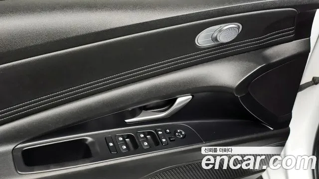Hyundai AVANTE Avante (CN7) — Фото автомобиля 18