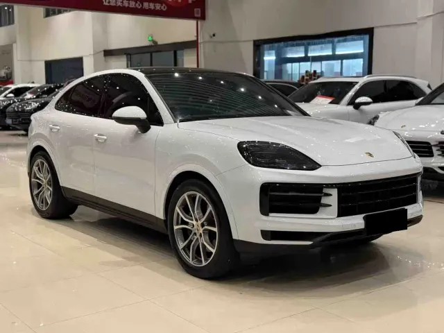 Porsche Cayenne — Фото автомобиля 12