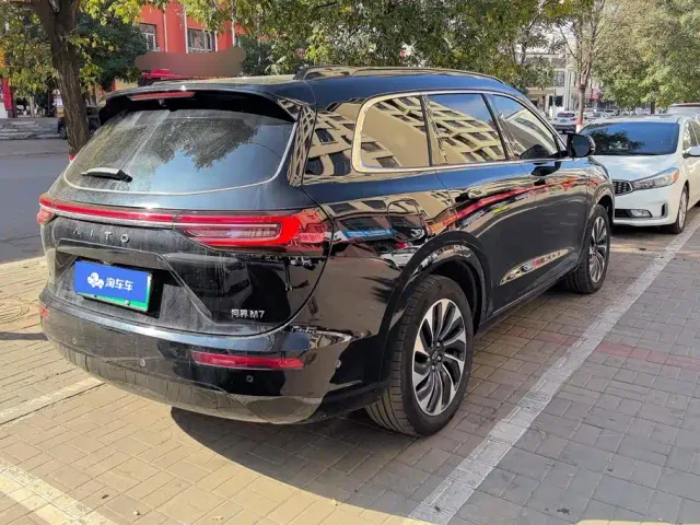 Aito M7 — Фото автомобиля 3