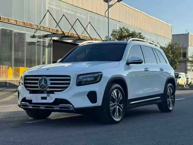Фотография автомобиля — Mercedes-Benz GLB-Class
