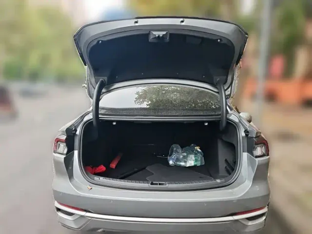 Ford Mondeo — Фото автомобиля 20