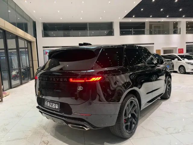 Land Rover Range Rover Sport — Фото автомобиля 10