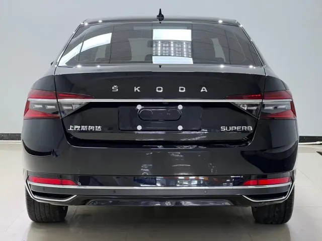 Skoda Superb — Фото автомобиля 5