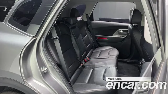 Kia Niro — Фото автомобиля 11