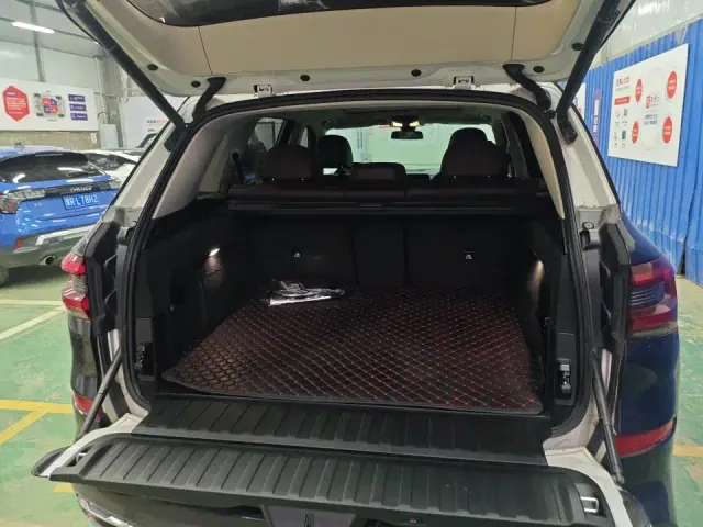 BMW X5 — Фото автомобиля 9