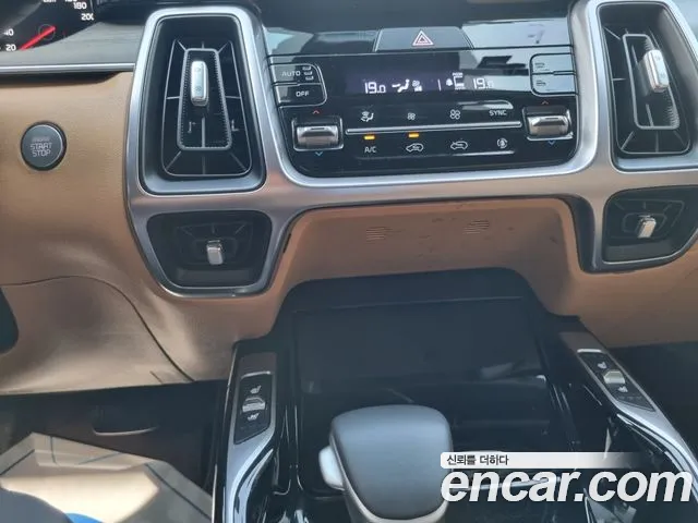 Kia Sorento Sorento 4-е поколение Дизель 2.2 2WD — Фото автомобиля 18