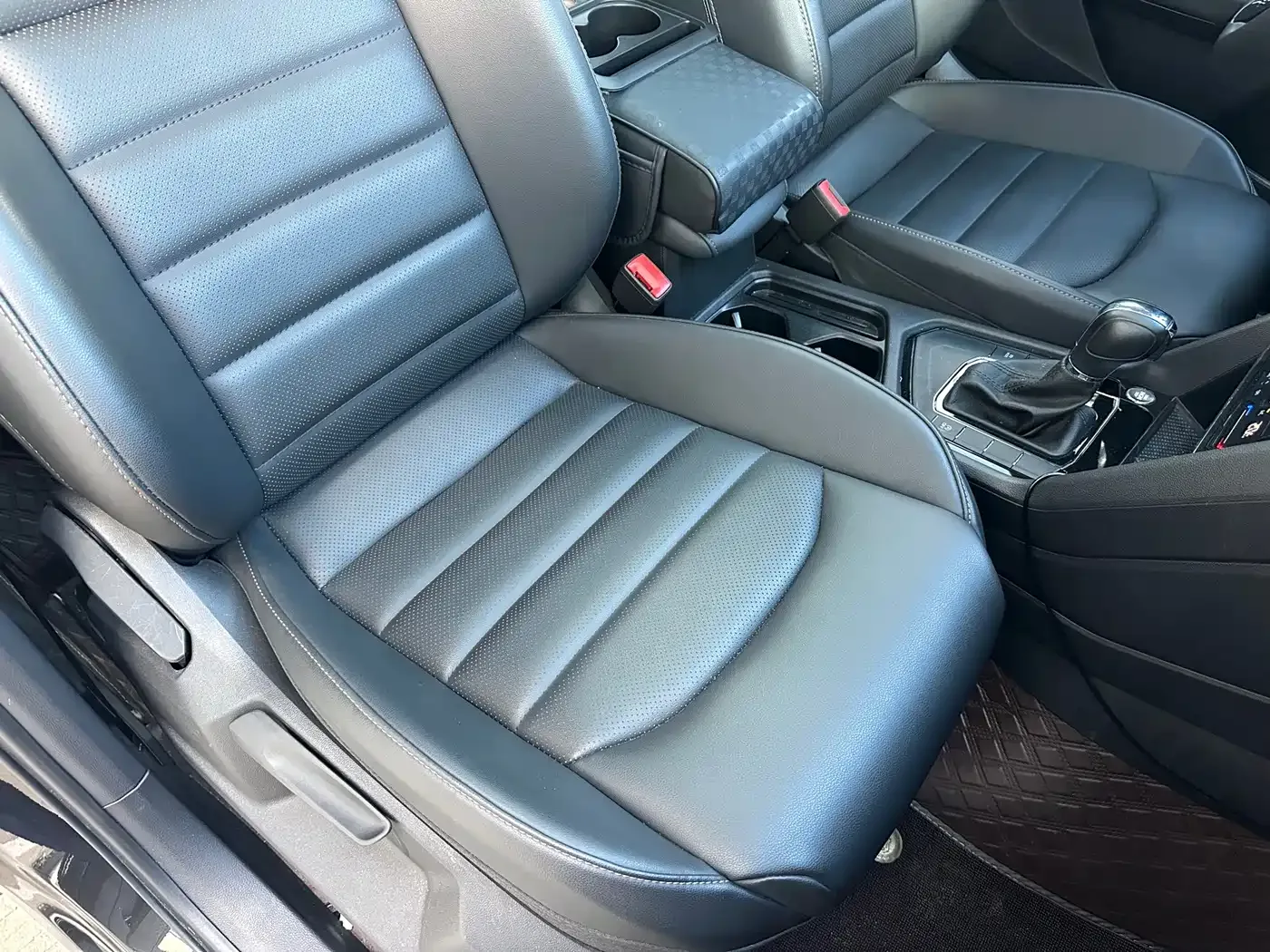 Volkswagen Tharu 2022 280TSI FWD Luxury Edition — Фото автомобиля 7