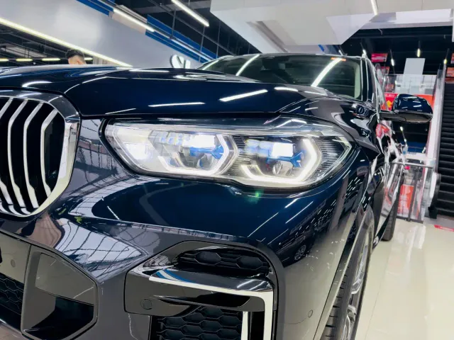 BMW X5 — Фото автомобиля 3