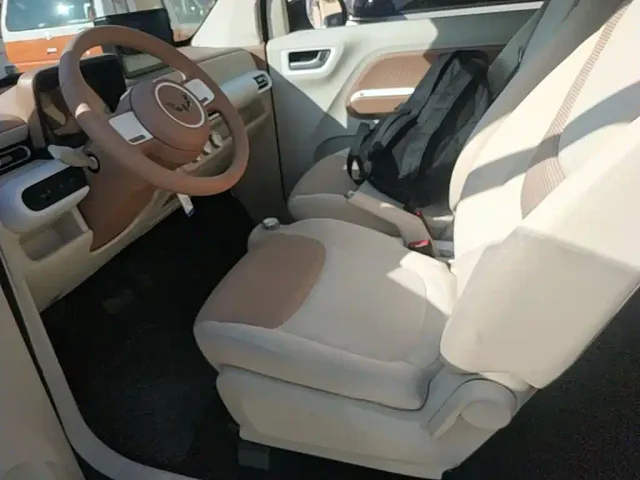 Wuling Hongguang Mini EV — Фото автомобиля 14