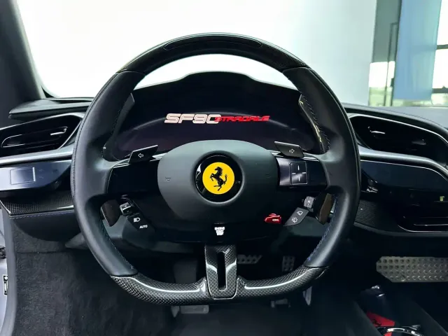 Ferrari SF90 — Фото автомобиля 17