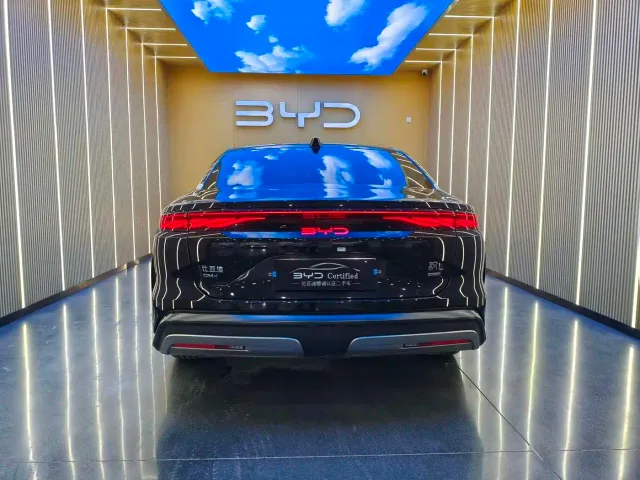 BYD Han L — Фото автомобиля 16