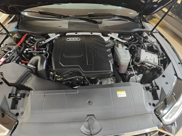 Audi A7L — Фото автомобиля 19