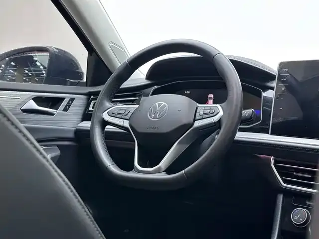 Volkswagen Sagitar — Фото автомобиля 10