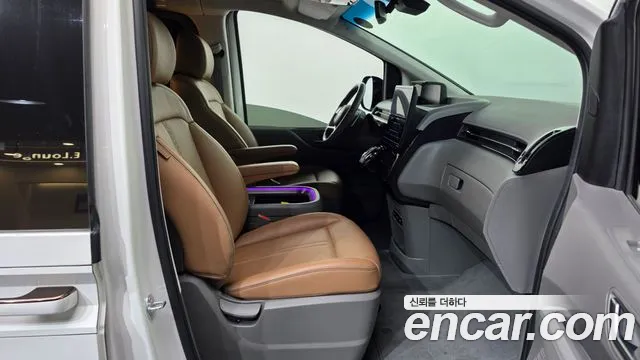 Hyundai Staria Staria 2WD автодом — Фото автомобиля 11