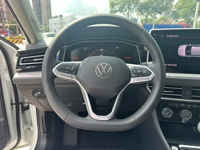 Volkswagen Sagitar — Фото автомобиля 18