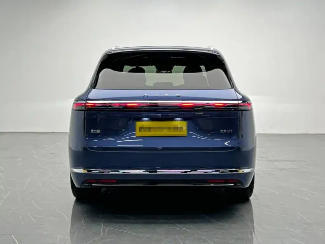 Aito M7 — Фото автомобиля 5