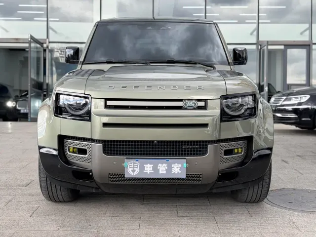 Land Rover Defender — Фото автомобиля 2