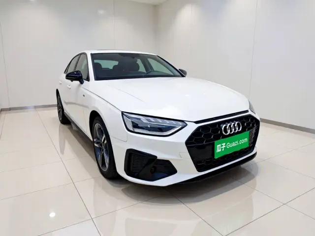 Audi A4L — Фото автомобиля 3