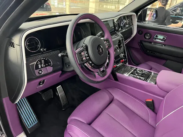 Rolls-Royce Cullinan — Фото автомобиля 3