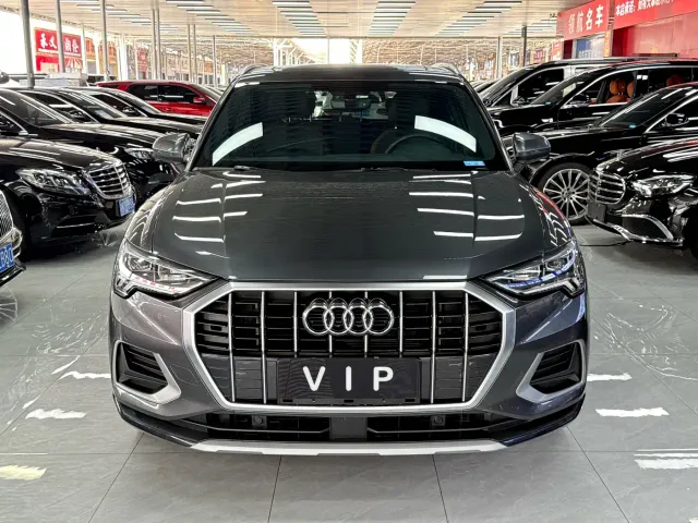 Audi Q3 — Фото автомобиля 4