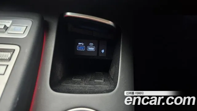 Genesis GV70 2.5T Бензин AWD — Фото автомобиля 27