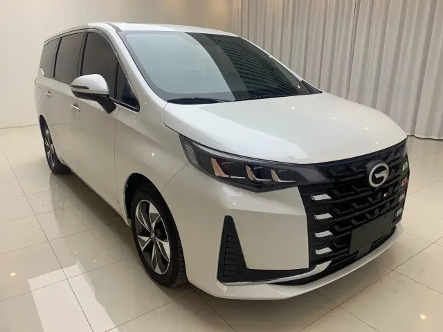 GAC Trumpchi M6 — Фото автомобиля 3