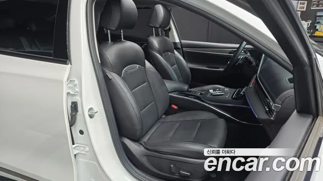 Hyundai Grandeur Новый Grandeur IG — Фото автомобиля 12