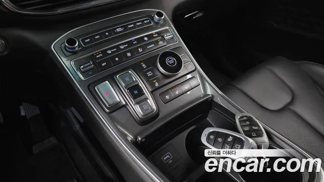 Hyundai Santafe Новый Santa Fe Дизель 2.2 2WD — Фото автомобиля 9