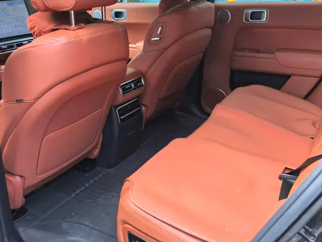 Li Auto L7 — Фото автомобиля 4