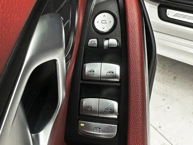 BMW 3 Series — Фото автомобиля 21