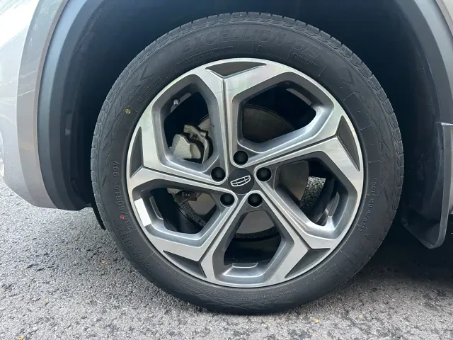 Geely Xingyue L — Фото автомобиля 14