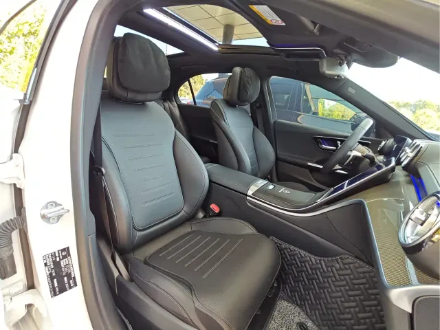 Mercedes-Benz C-Class — Фото автомобиля 12
